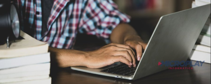 Notebook para faculdade: o que considerar antes de comprar